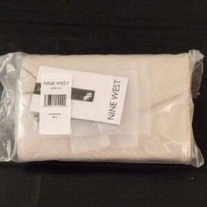 Nine West Milk Color  Wallet